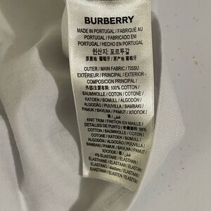 BURBERRY White Crewneck Top w/ design